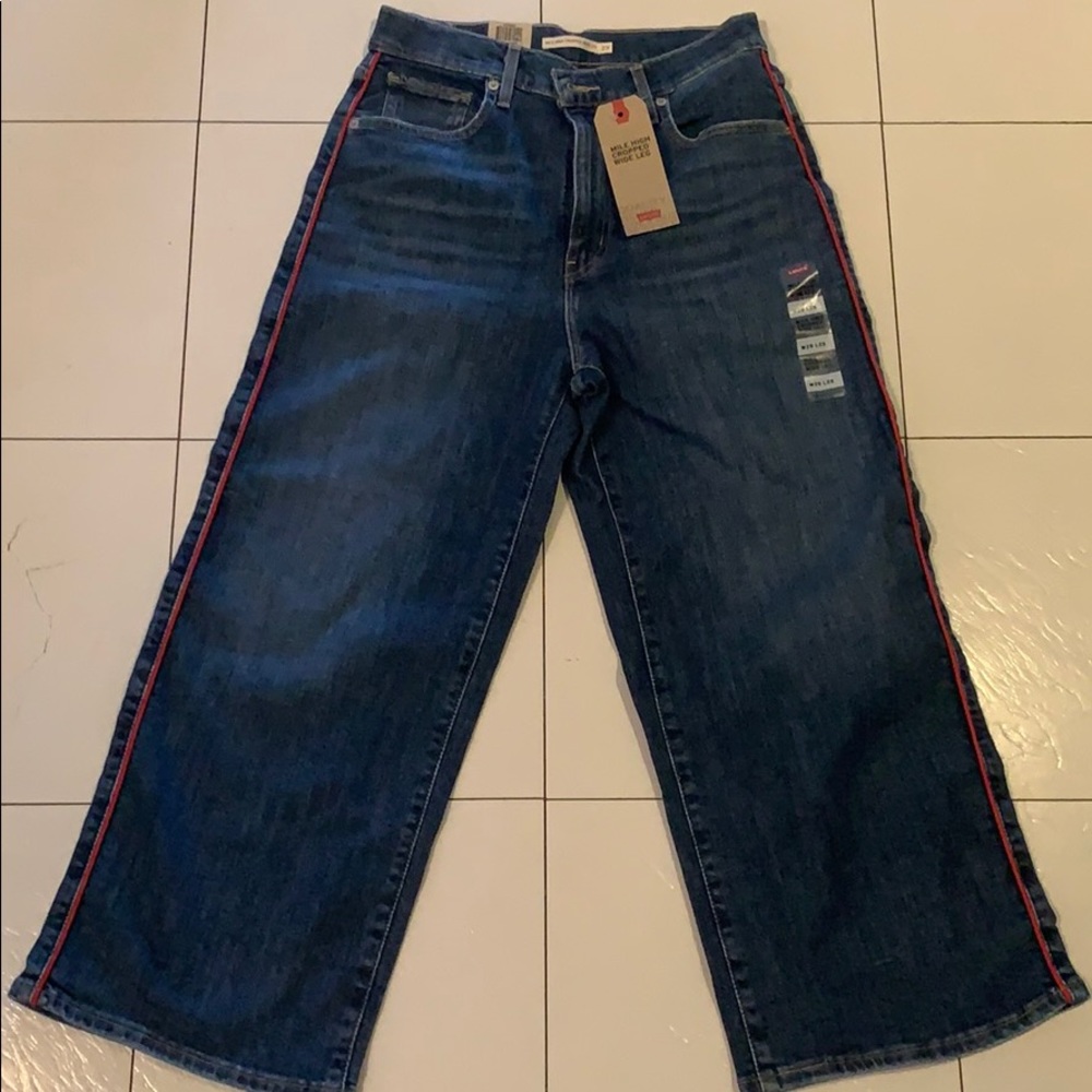 NWT Levi’s Mile High Cropped Wide Leg Jeans